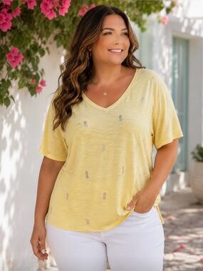 Lane Bryant Metallic Pineapple Tee Size 18/20